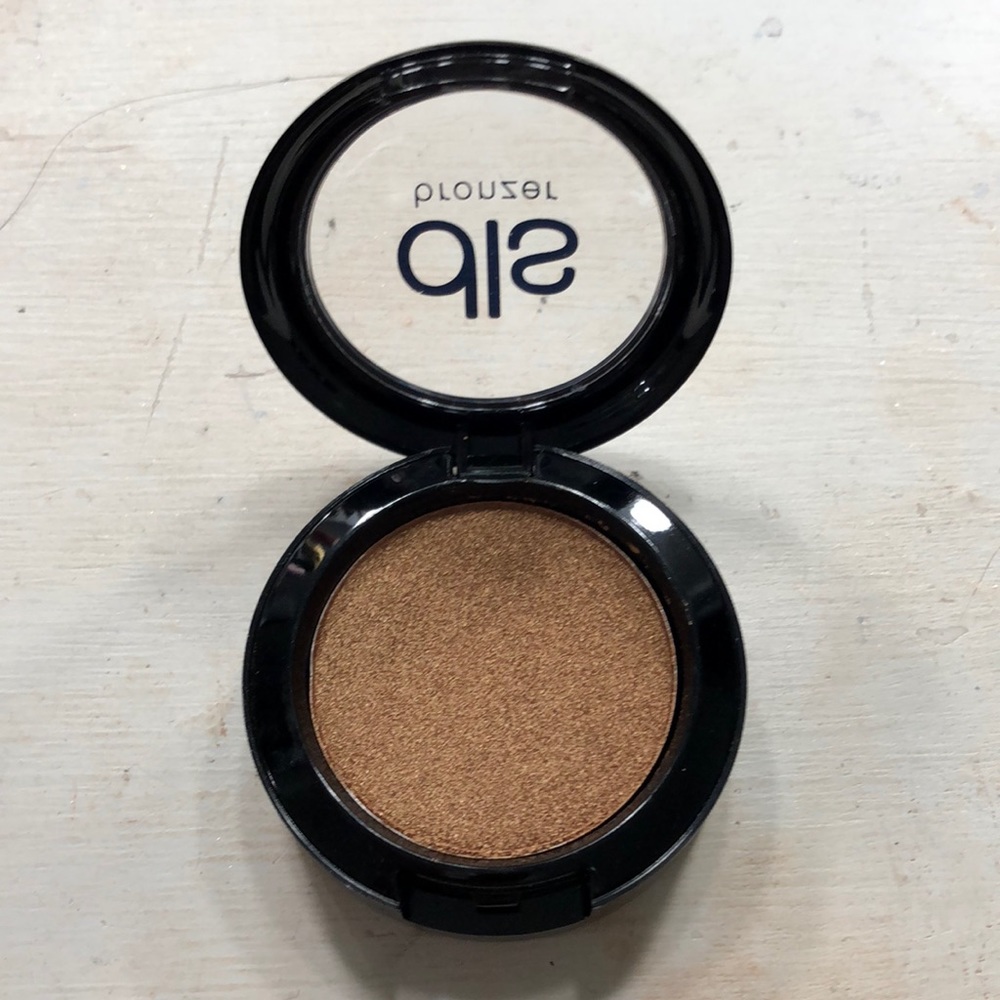 Bronzer - Picture 2 of 2